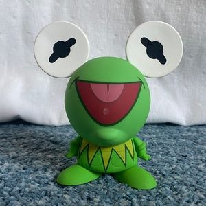 Limited Edition Disney Shorts  - Kermit (Muppets) Collectible